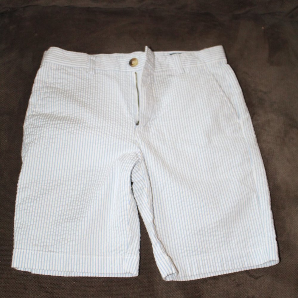 boys shorts , vineyard vines